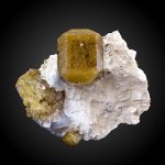 Vesuvianite sorosilicate