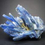 Kyanite neosilicate